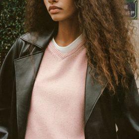 Neapolitan Donegal Sydney Regenerative Wool V-Neck Sweater