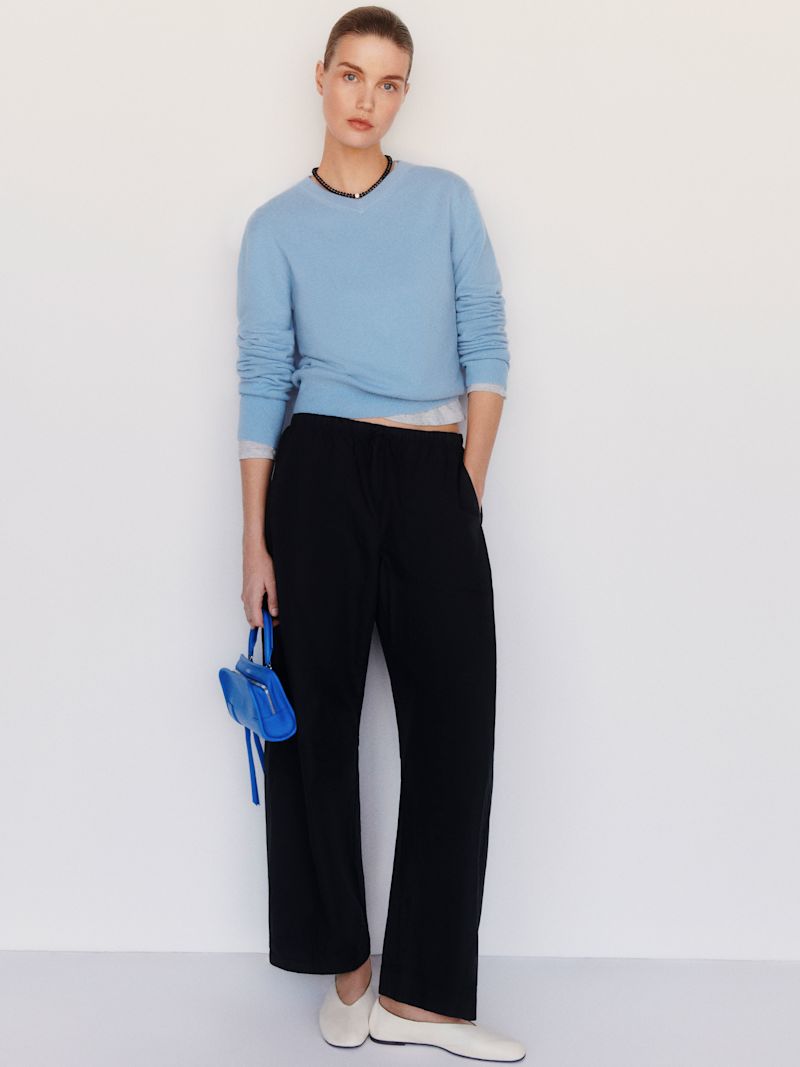 Skyline Landon Cashmere V-Neck - Image 2